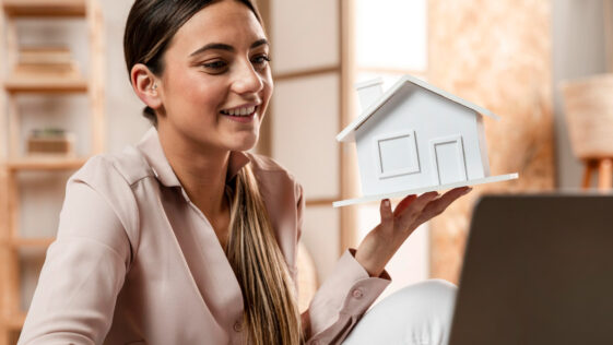 Hybrid Mortgages: Straddling Two Worlds of Home Financing